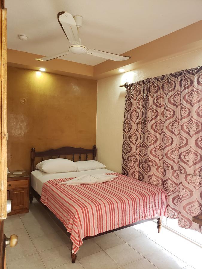 Hotel Cuarto Camino פלאייה דל כרמן מראה חיצוני תמונה